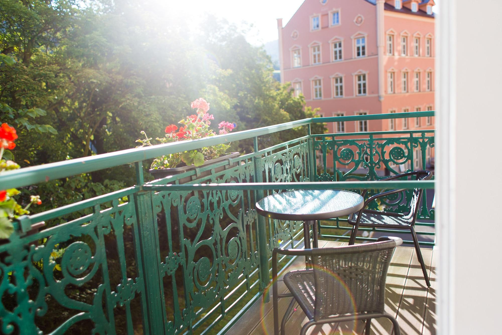 Hotel Ontario Karlovy Vary Ngoại thất bức ảnh